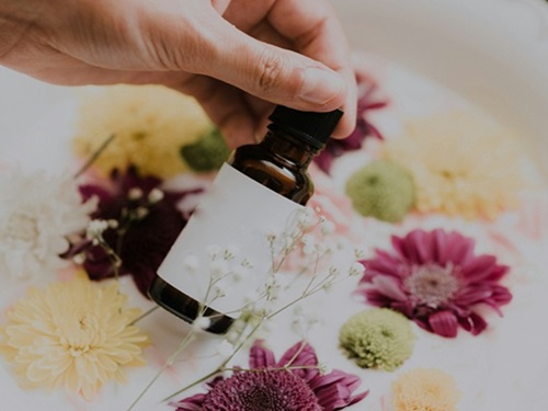 Vanillylacetone: Konposatu natural polifazetikoa